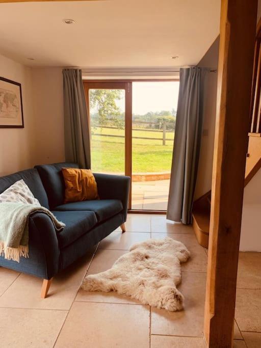 2 Beds & Living In Our Idyllic Country Cottage Bedford Esterno foto