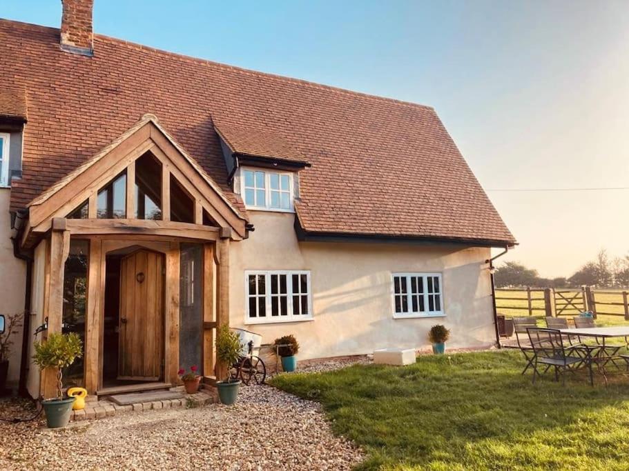 2 Beds & Living In Our Idyllic Country Cottage Bedford Esterno foto