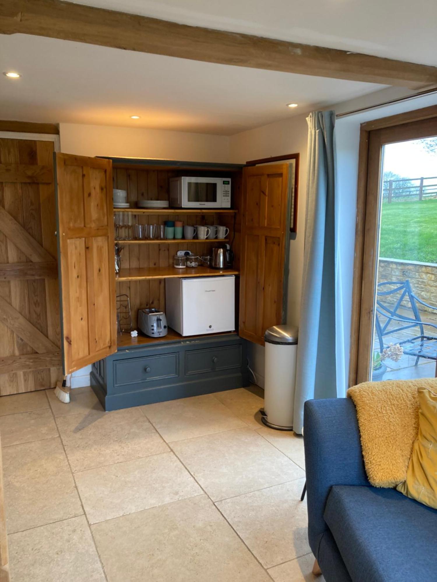 2 Beds & Living In Our Idyllic Country Cottage Bedford Esterno foto